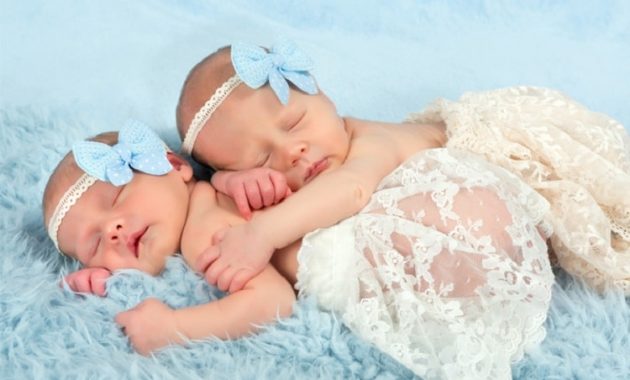 24 Rangkaian Ide Nama Bayi Kembar Perempuan Beserta Artinya