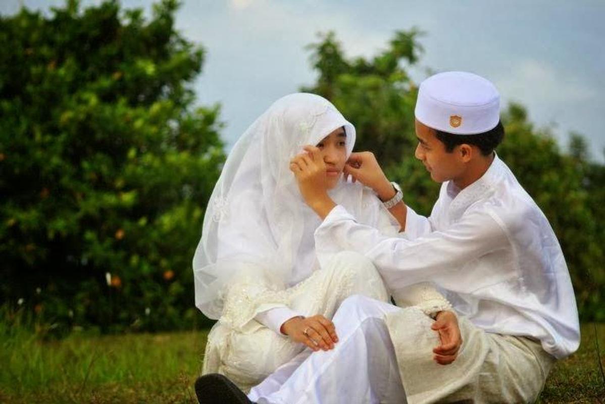 55 Gambar Romantis Cinta Yang Terbaik Islami