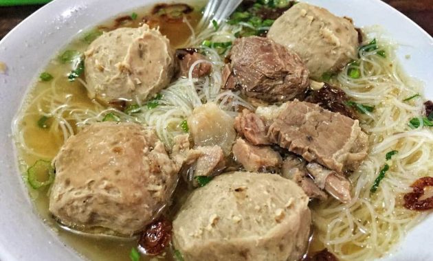 √ 2 Resep Bakso Enak dan Kenyal (Sapi dan Goreng)