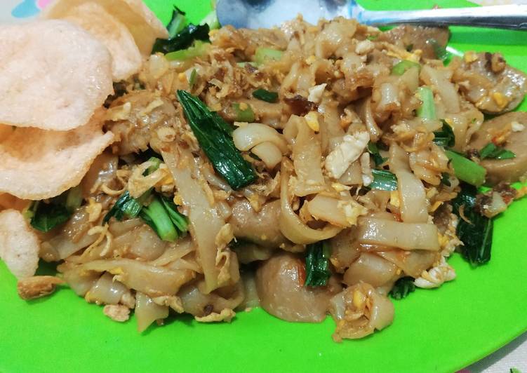 √ 10 Variasi Resep Kwetiau Goreng yang Enak dan Mudah Dibuat