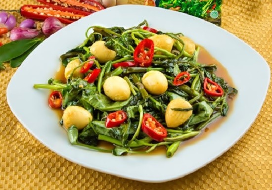 √ 7 Variasi Resep Tumis Kangkung yang Sederhana dan Enak