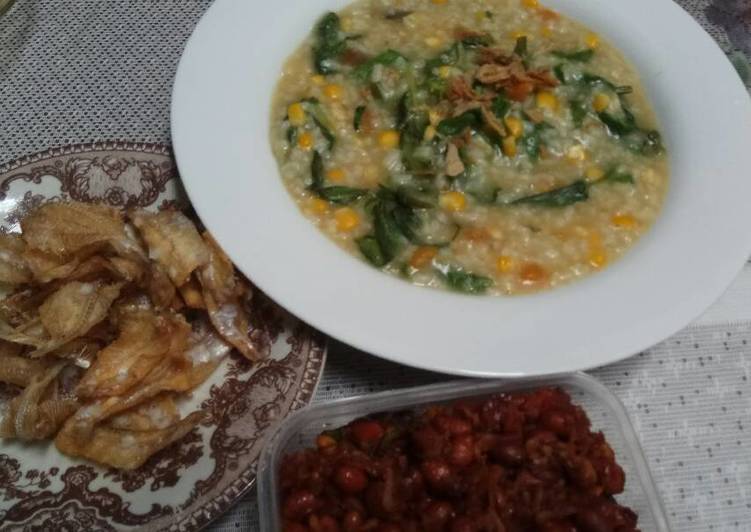 √ Resep Bubur Manado Sederhana (Enak dan Mudah)