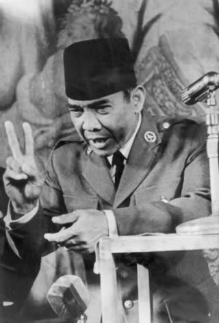 Kumpulan Gambar Soekarno yang Menarik dan Bernilai Sejarah