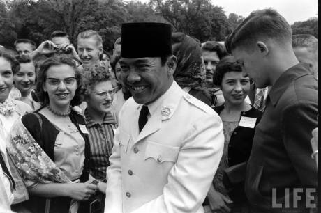 Kumpulan Gambar Soekarno yang Menarik dan Bernilai Sejarah